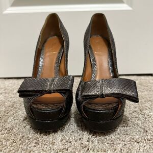 FENDI Black and Silver Snakeskin Bow Peep Tow Platform High Heels Pumps Size 37
